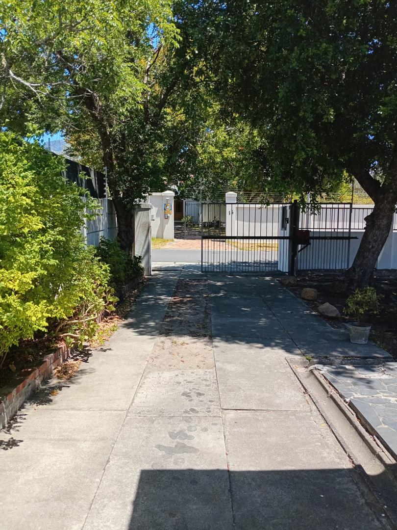 To Let 5 Bedroom Property for Rent in Rondebosch Western Cape